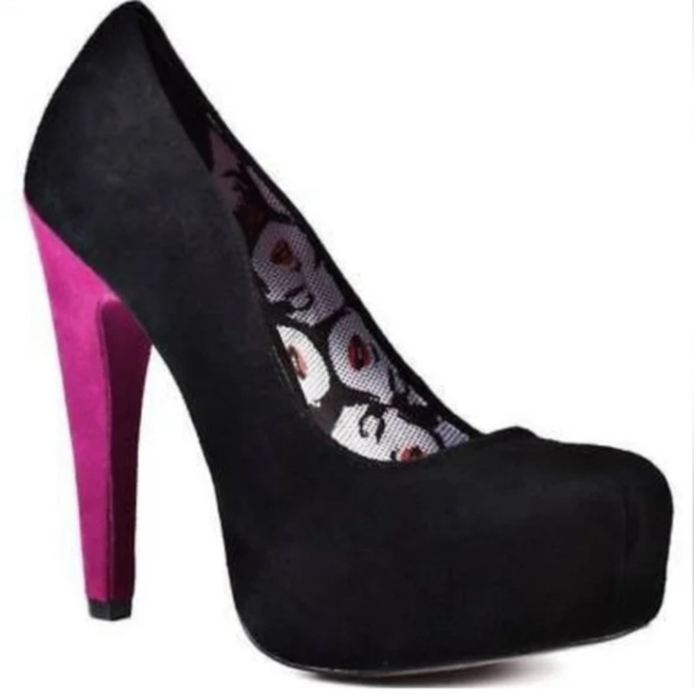 BETSEY JOHNSON | Black and bright Pink Marilyn Monroe high Heels size 6.5